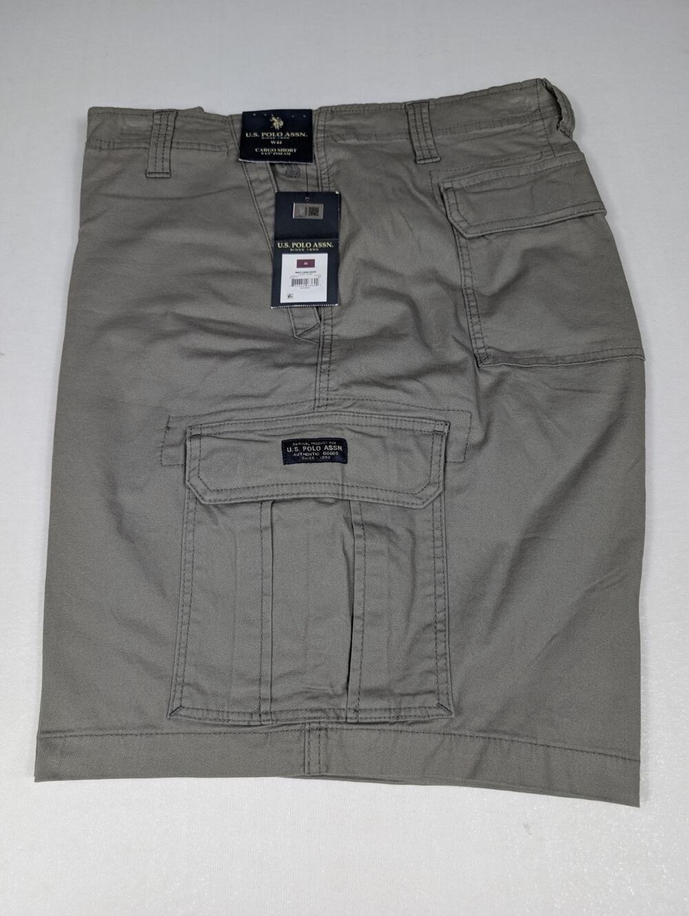US Polo Assn Mens Cargo Shorts Gray Size W44 9 1/2 Inch Inseam Activate Stretch